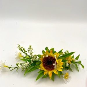 Sunflower head piece